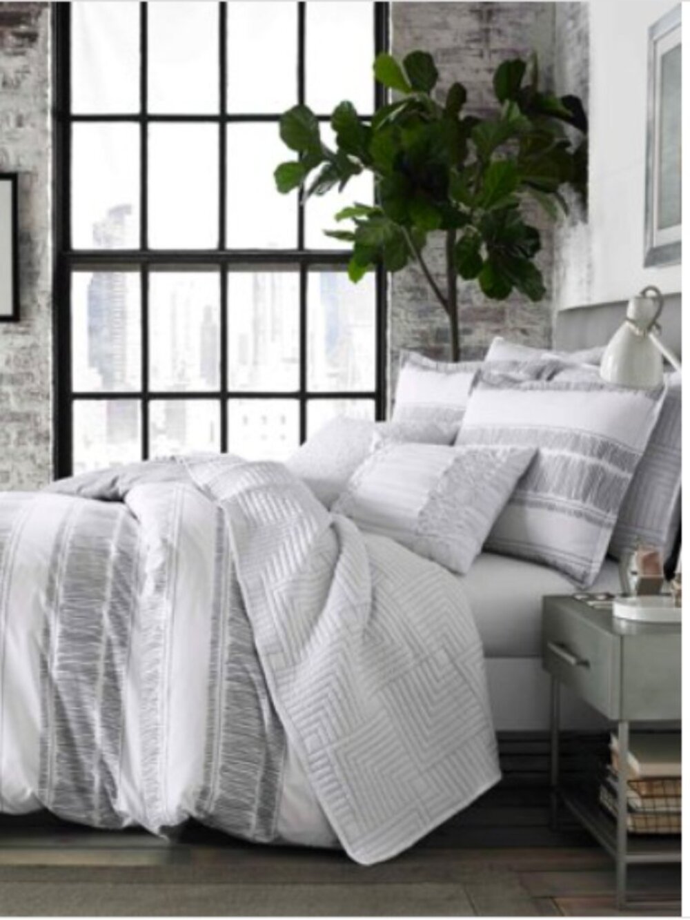 City Scene 150 Thread Count Comforter Sets, Twin with Sham